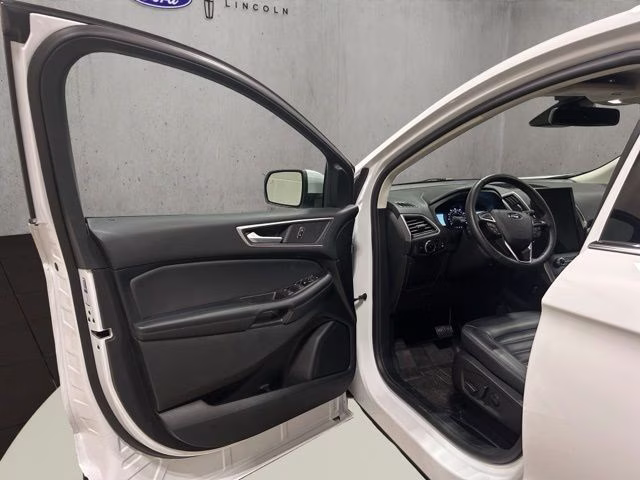2024 Oxford White Ford Edge SEL AWD SUV