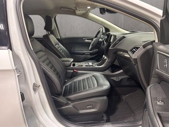 2024 Oxford White Ford Edge SEL AWD SUV