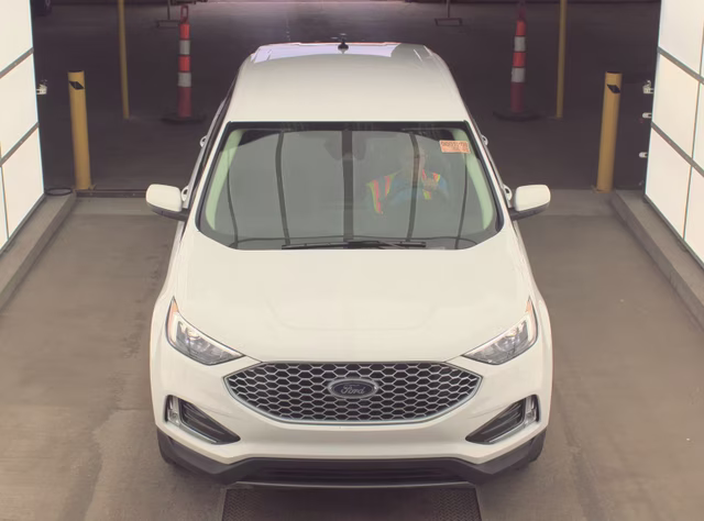 2024 Oxford White Ford Edge SEL AWD SUV