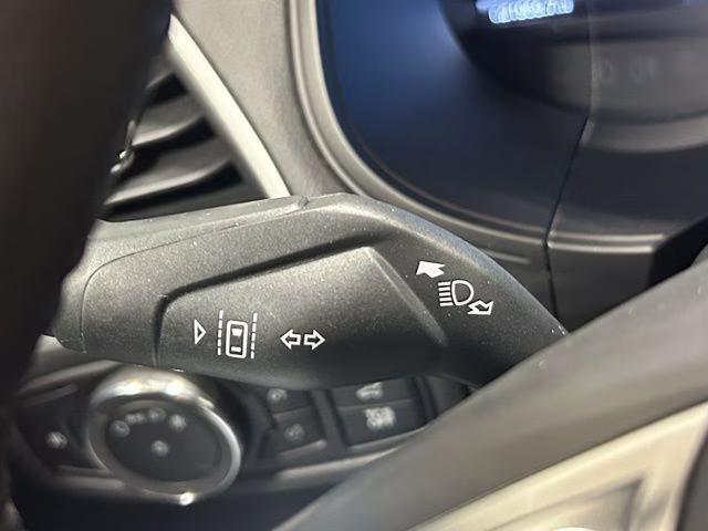 2024 Oxford White Ford Edge SEL AWD SUV