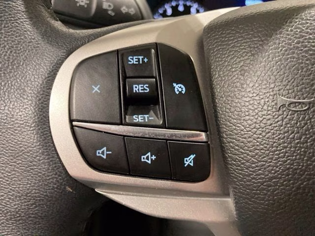2024 Star White Metallic Tri-Coat Ford Explorer XLT 4X4 SUV