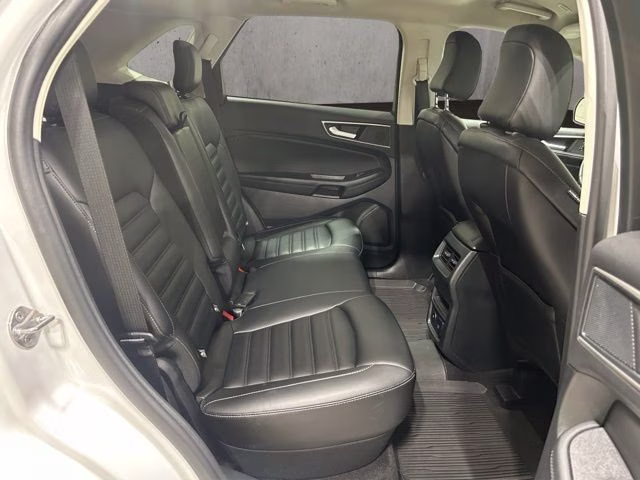 2024 Oxford White Ford Edge SEL AWD SUV