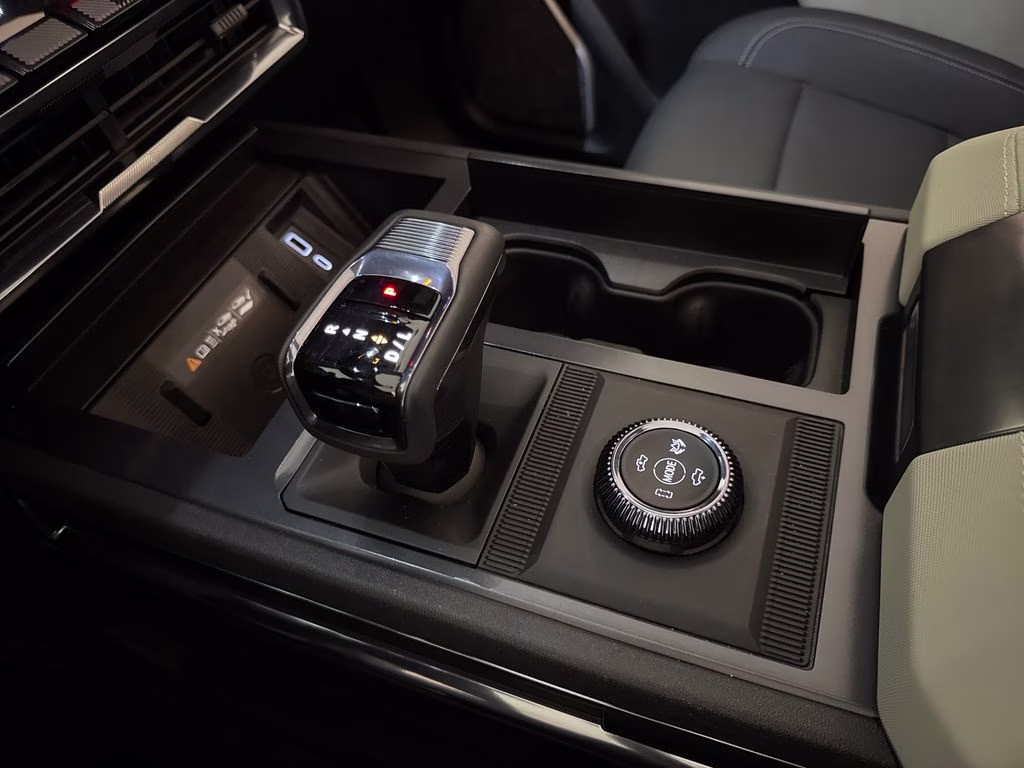 2026 Void Black GMC HUMMER EV Pickup 2X 4X4 Truck