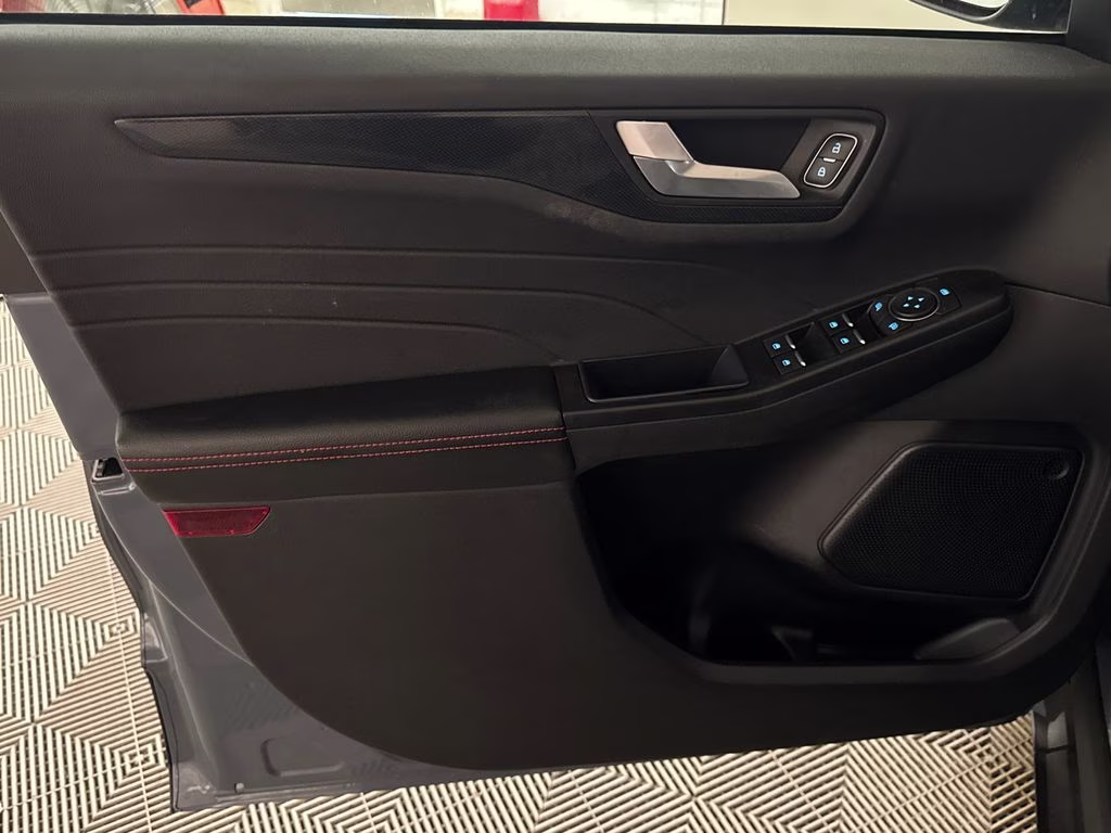 2024 Vapor Blue Metallic Ford Escape Hybrid ST-Line FWD SUV
