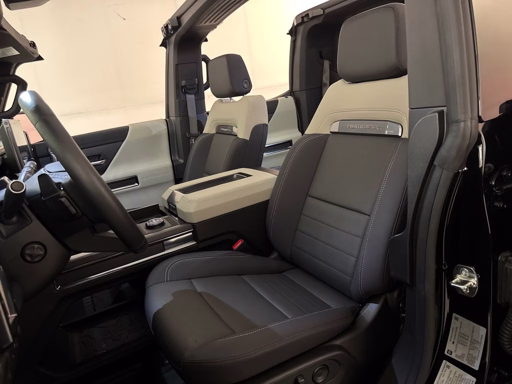 2026 Void Black GMC HUMMER EV Pickup 2X 4X4 Truck
