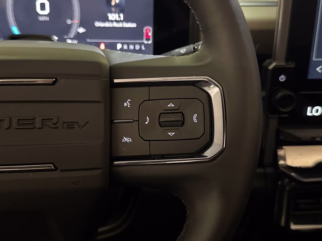 2026 Void Black GMC HUMMER EV Pickup 2X 4X4 Truck