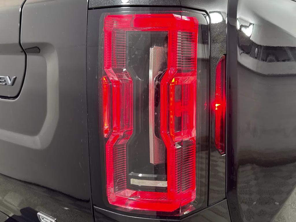2026 Void Black GMC HUMMER EV Pickup 2X 4X4 Truck