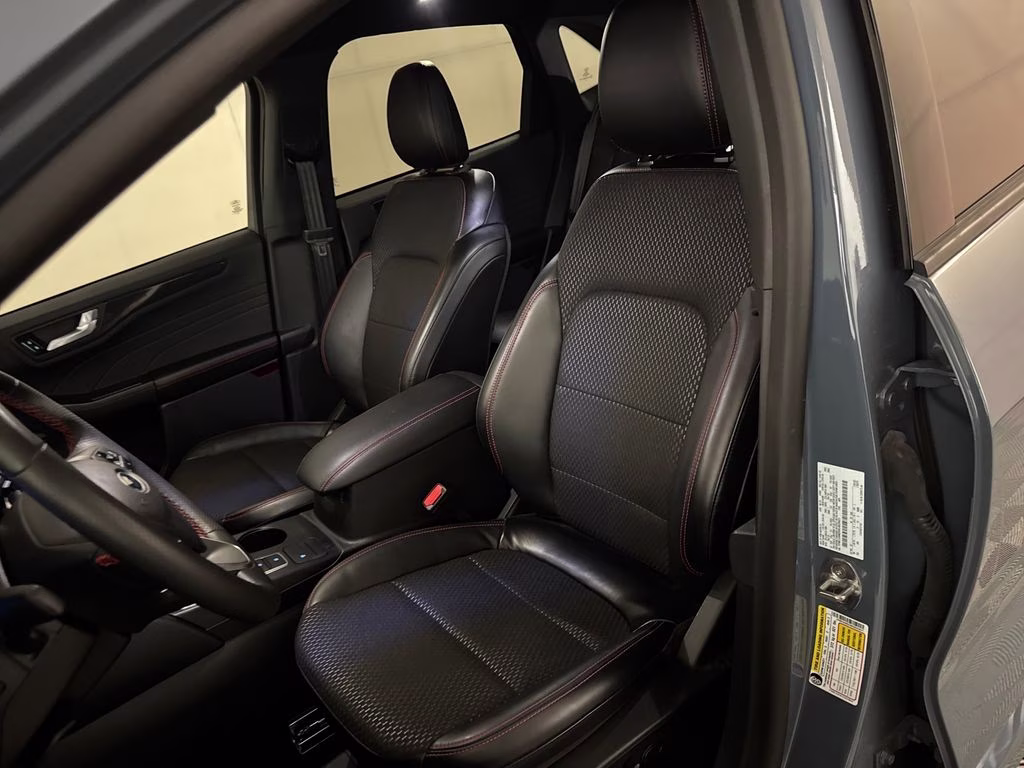 2024 Vapor Blue Metallic Ford Escape Hybrid ST-Line FWD SUV