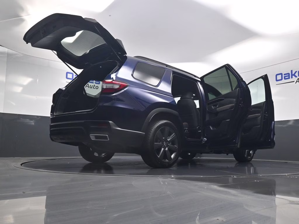 2023 Obsidian Blue Pearl Honda Pilot Sport AWD SUV