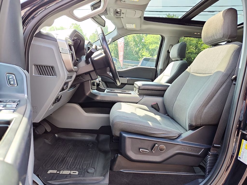2021 Blue Metallic Ford F-150 XLT 4X4 Truck