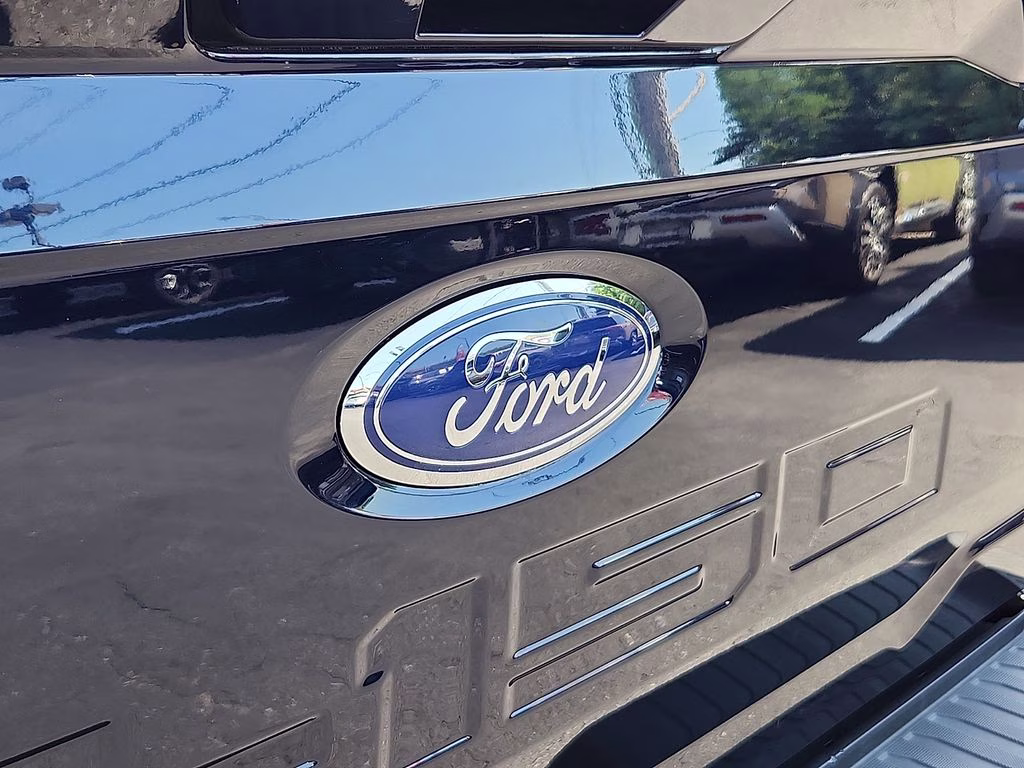 2021 Blue Metallic Ford F-150 XLT 4X4 Truck