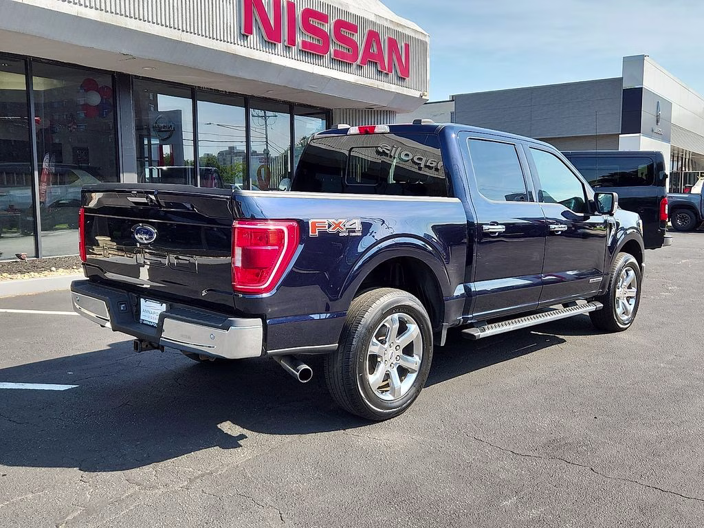 2021 Blue Metallic Ford F-150 XLT 4X4 Truck