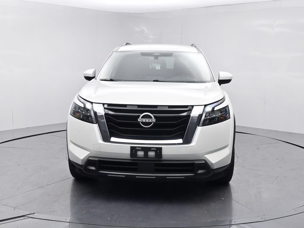 2023 Glacier White Nissan Pathfinder SV FWD SUV