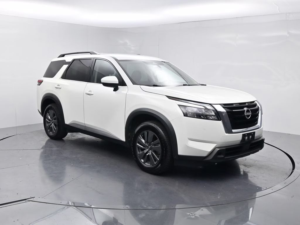2023 Glacier White Nissan Pathfinder SV FWD SUV