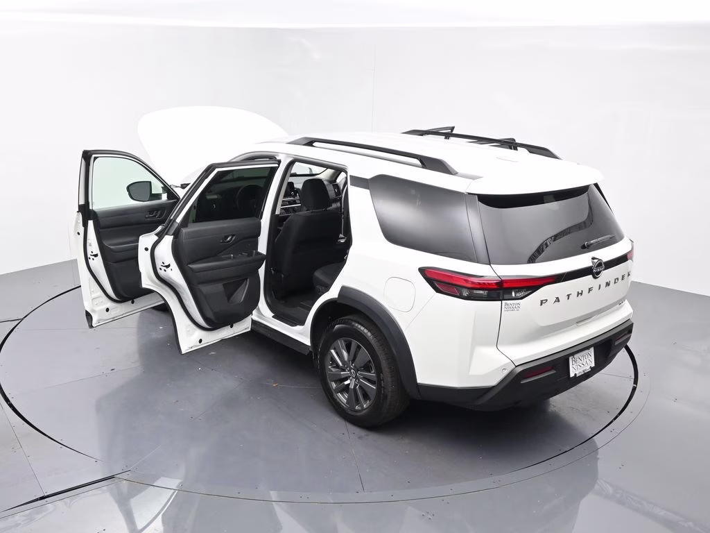 2023 Glacier White Nissan Pathfinder SV FWD SUV