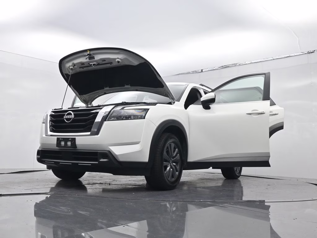 2023 Glacier White Nissan Pathfinder SV FWD SUV