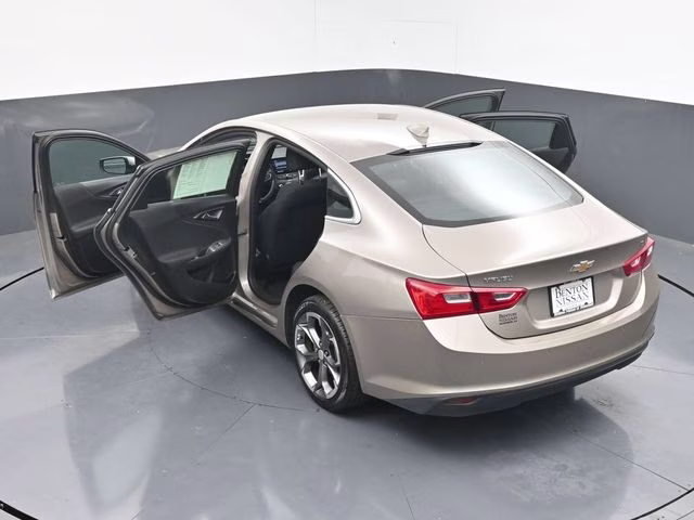 2024 Mineral Gray Metallic Chevrolet Malibu LT FWD Sedan
