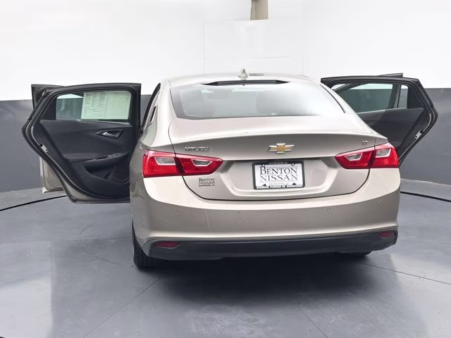 2024 Mineral Gray Metallic Chevrolet Malibu LT FWD Sedan