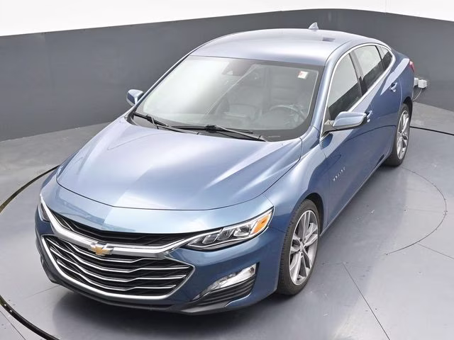 2024 Lakeshore Blue Metallic Chevrolet Malibu LT FWD Sedan