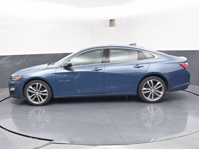 2024 Lakeshore Blue Metallic Chevrolet Malibu LT FWD Sedan