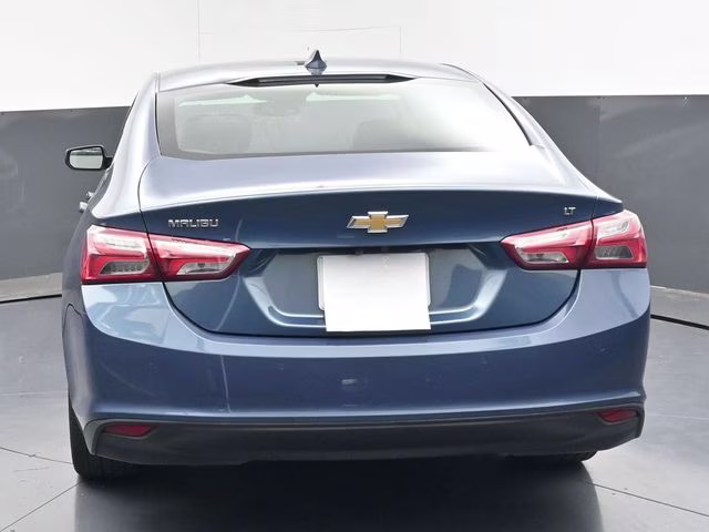 2024 Lakeshore Blue Metallic Chevrolet Malibu LT FWD Sedan
