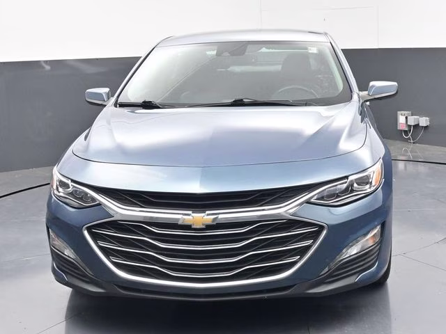 2024 Lakeshore Blue Metallic Chevrolet Malibu LT FWD Sedan