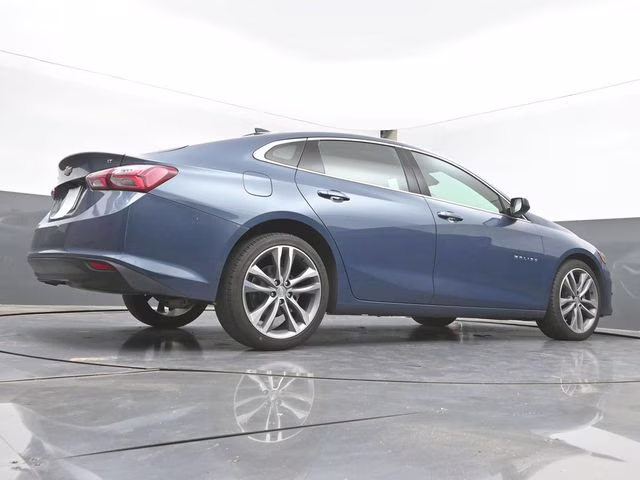 2024 Lakeshore Blue Metallic Chevrolet Malibu LT FWD Sedan