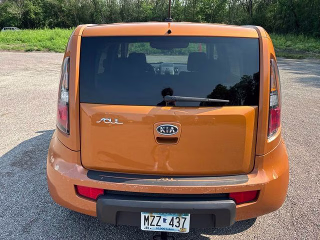 2011 Ignition Kia Soul Plus FWD Hatchback