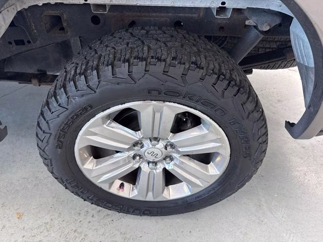 2018 White Platinum Metallic Tri-Coat Ford F-150 King Ranch 4X4 Truck
