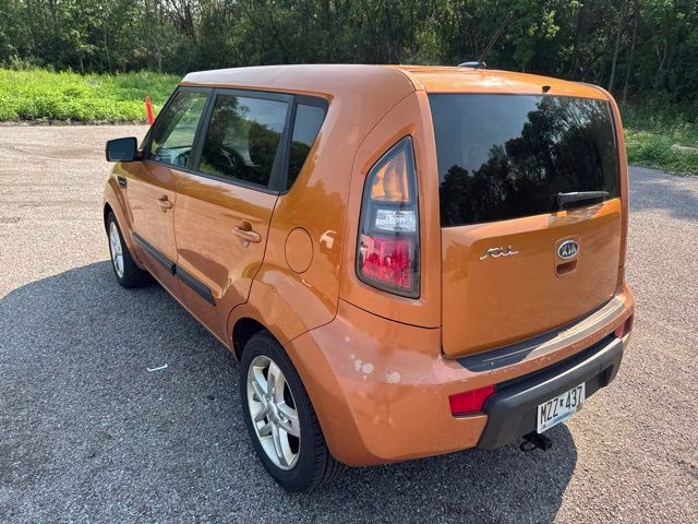 2011 Ignition Kia Soul Plus FWD Hatchback