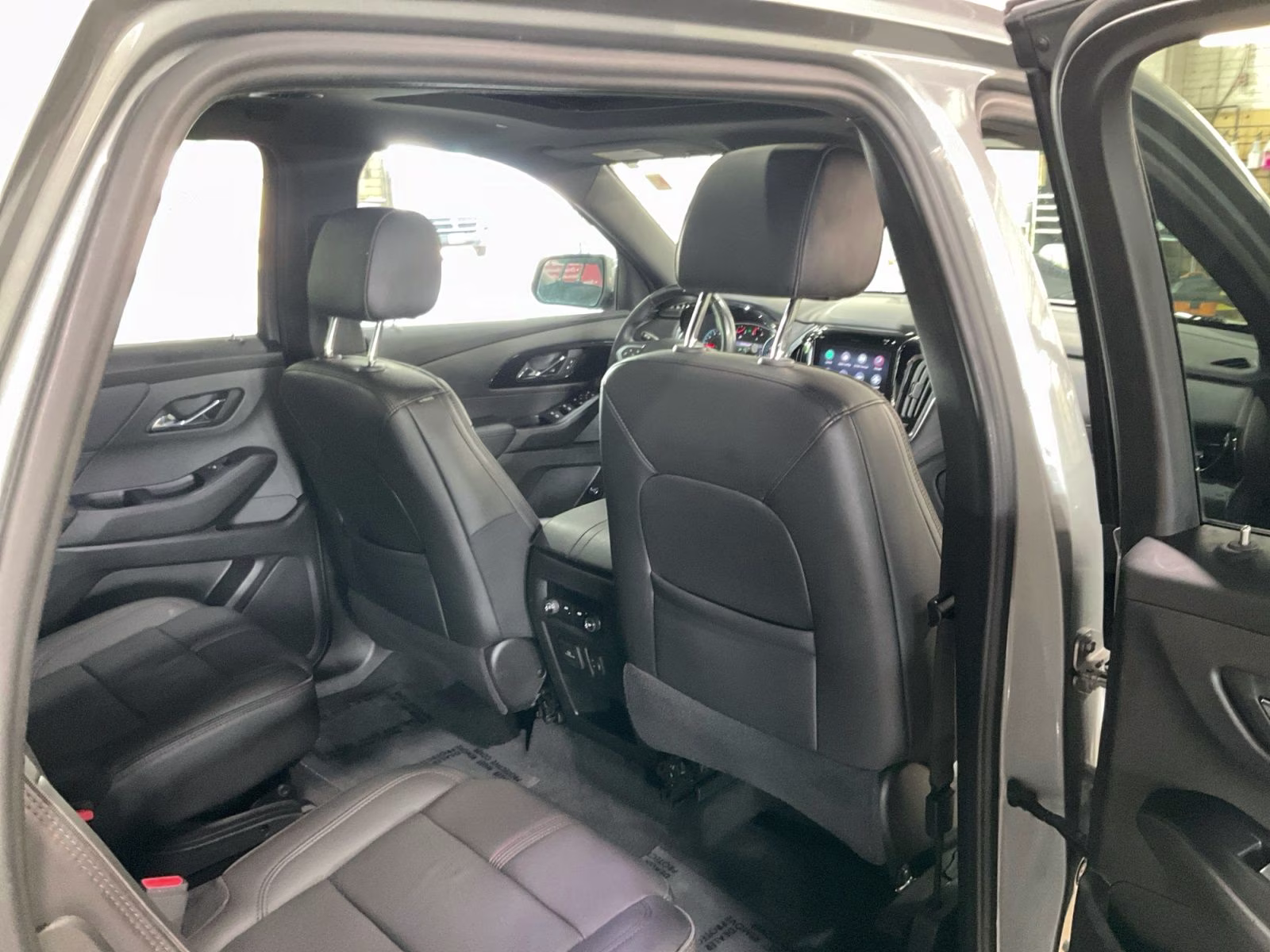 2023 Sterling Gray Metallic Chevrolet Traverse RS AWD SUV