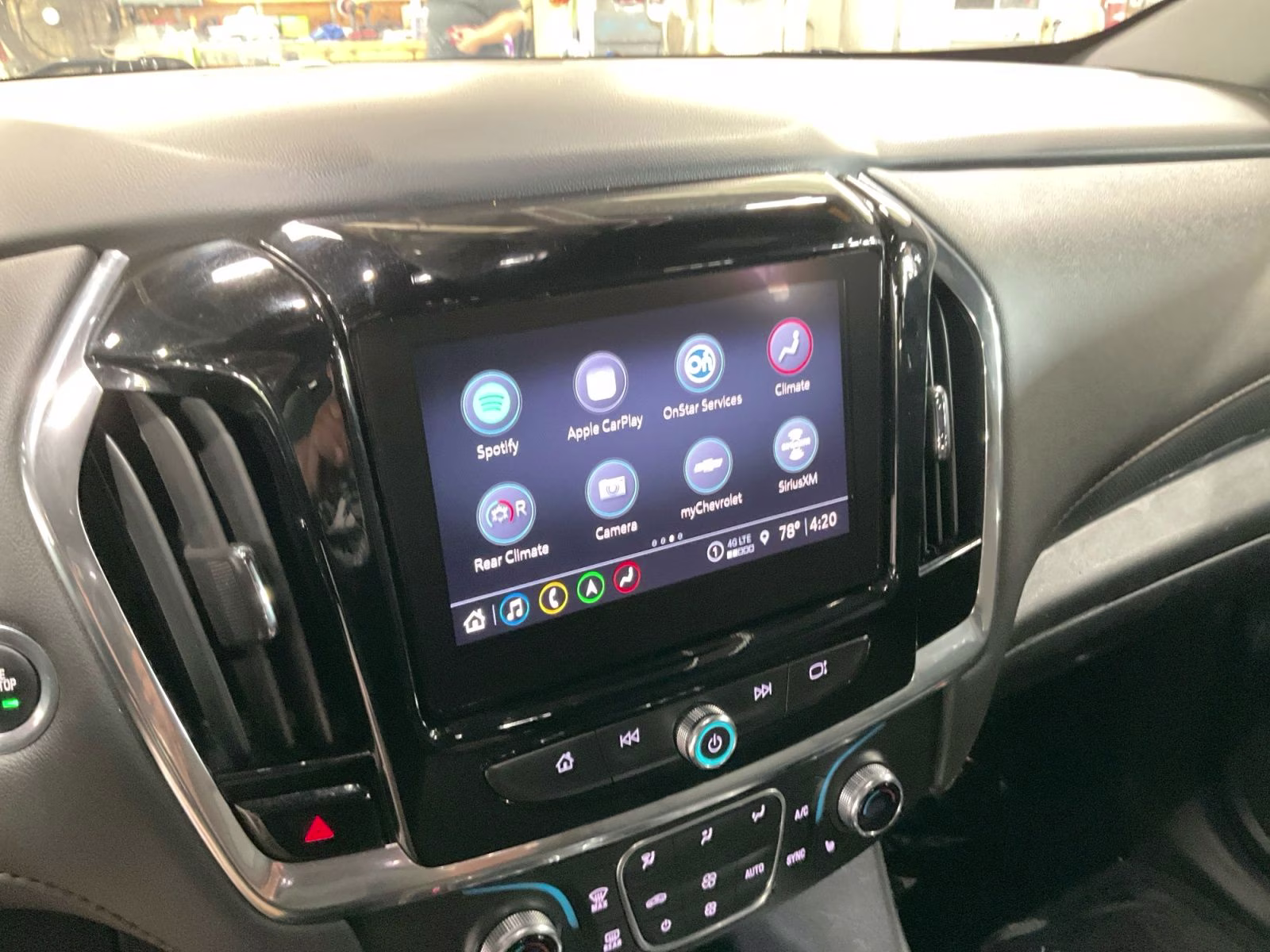 2023 Sterling Gray Metallic Chevrolet Traverse RS AWD SUV