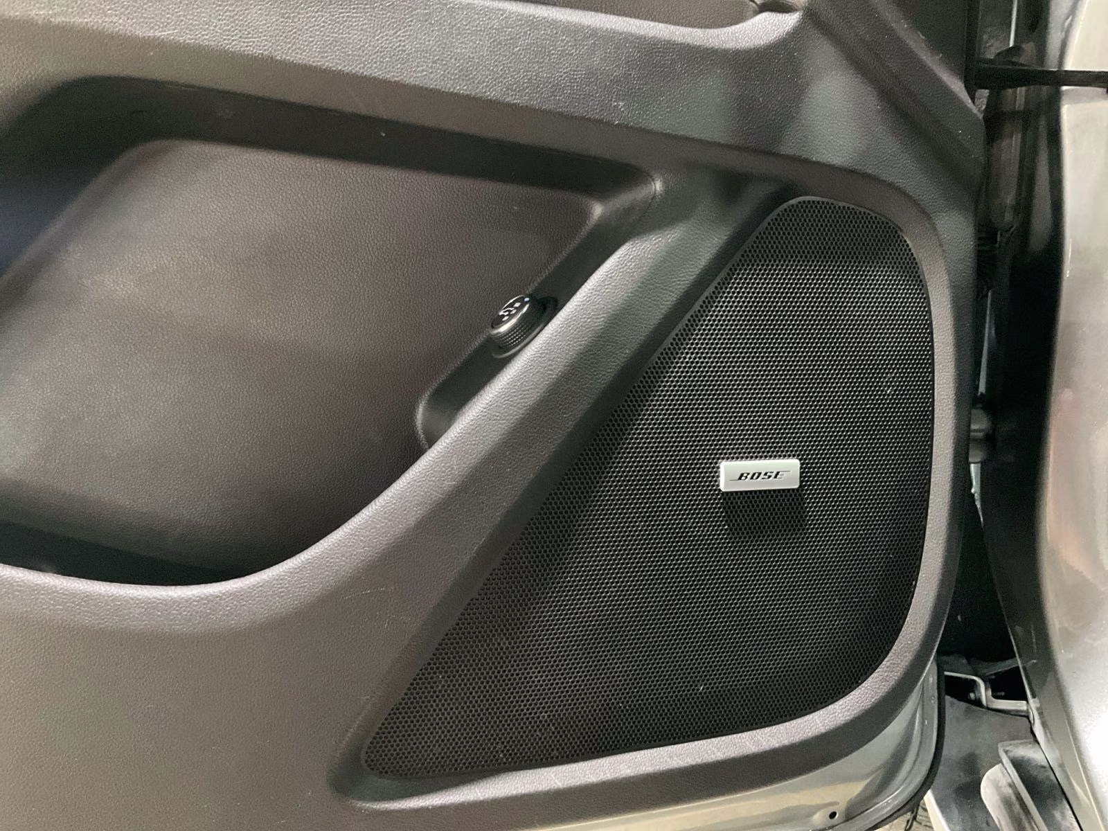 2023 Sterling Gray Metallic Chevrolet Traverse RS AWD SUV