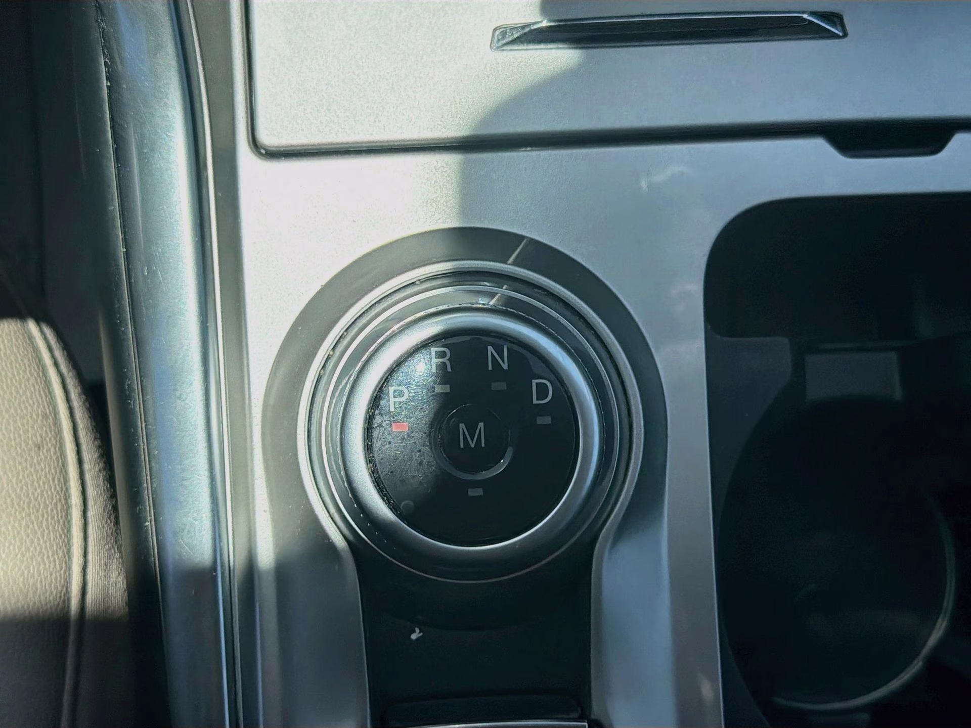 2020 Iconic Silver Metallic Ford Explorer Limited 4X4 SUV