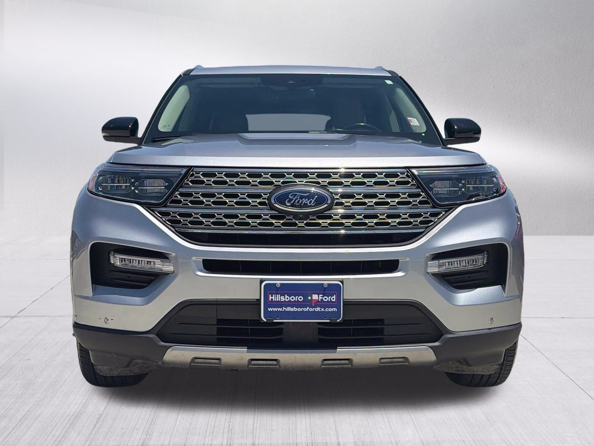 2020 Iconic Silver Metallic Ford Explorer Limited 4X4 SUV