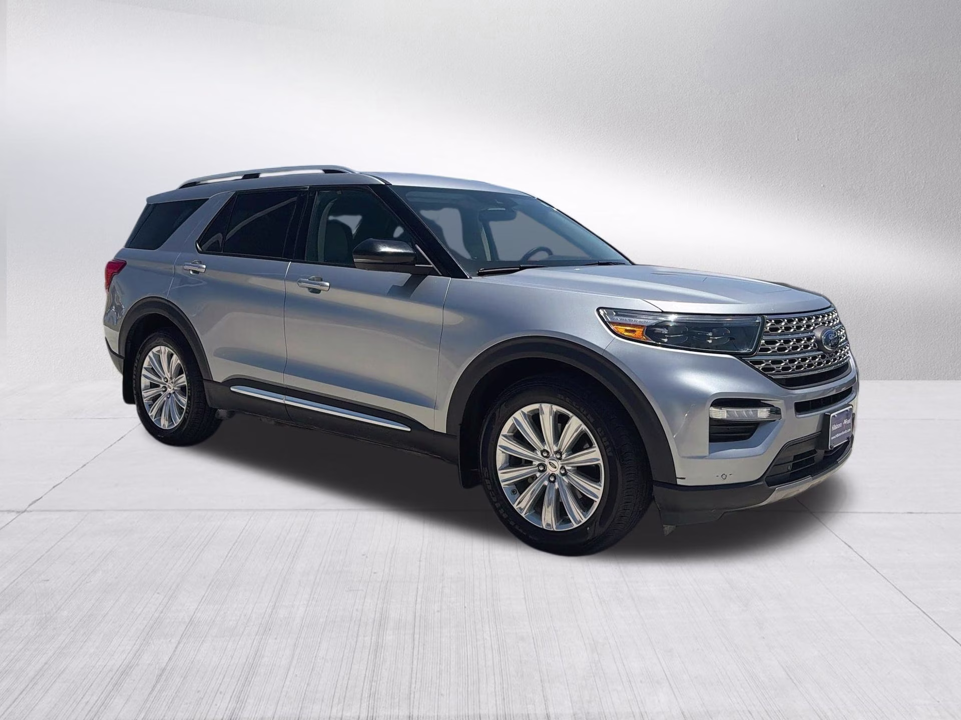 2020 Iconic Silver Metallic Ford Explorer Limited 4X4 SUV