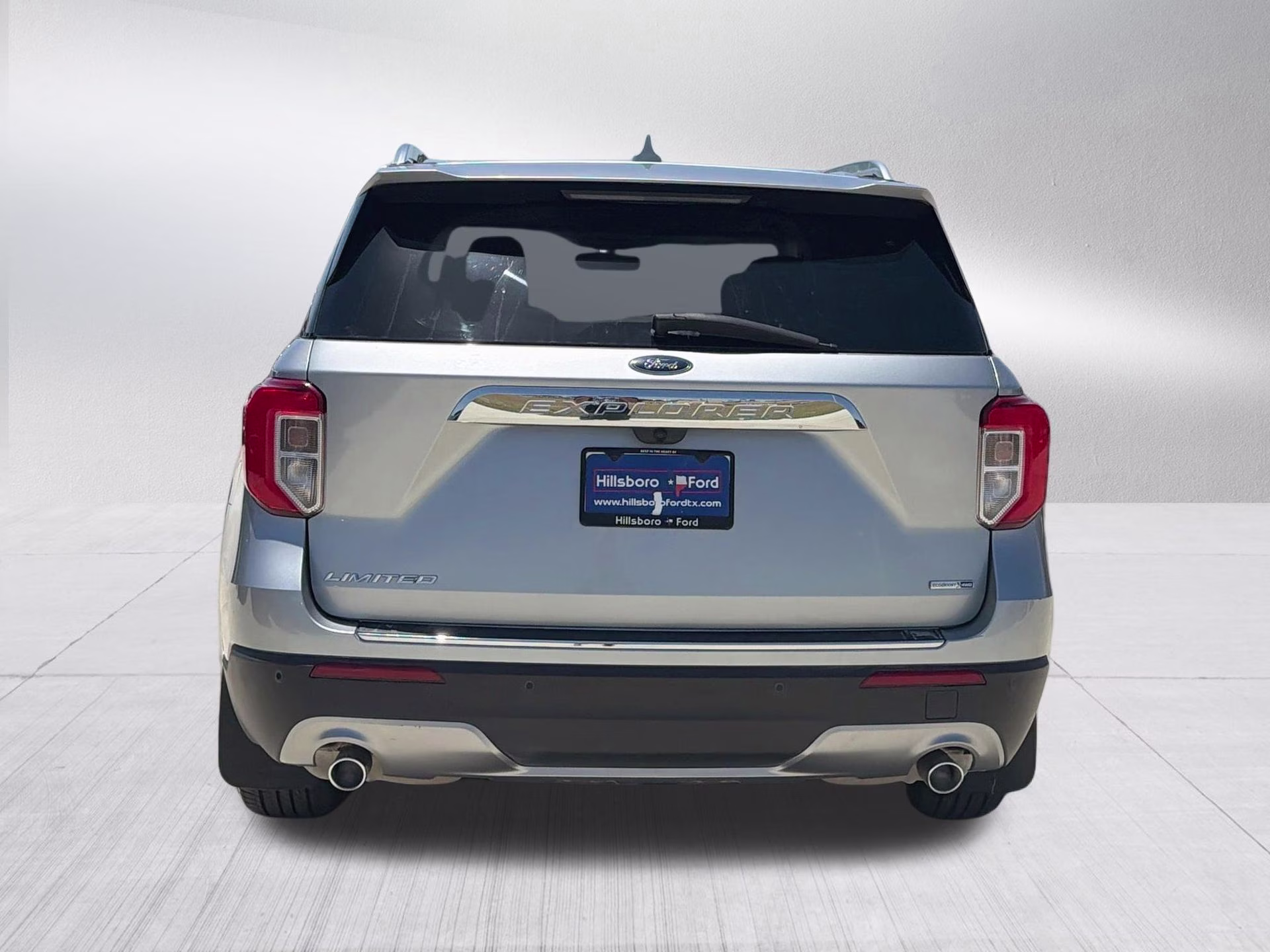 2020 Iconic Silver Metallic Ford Explorer Limited 4X4 SUV