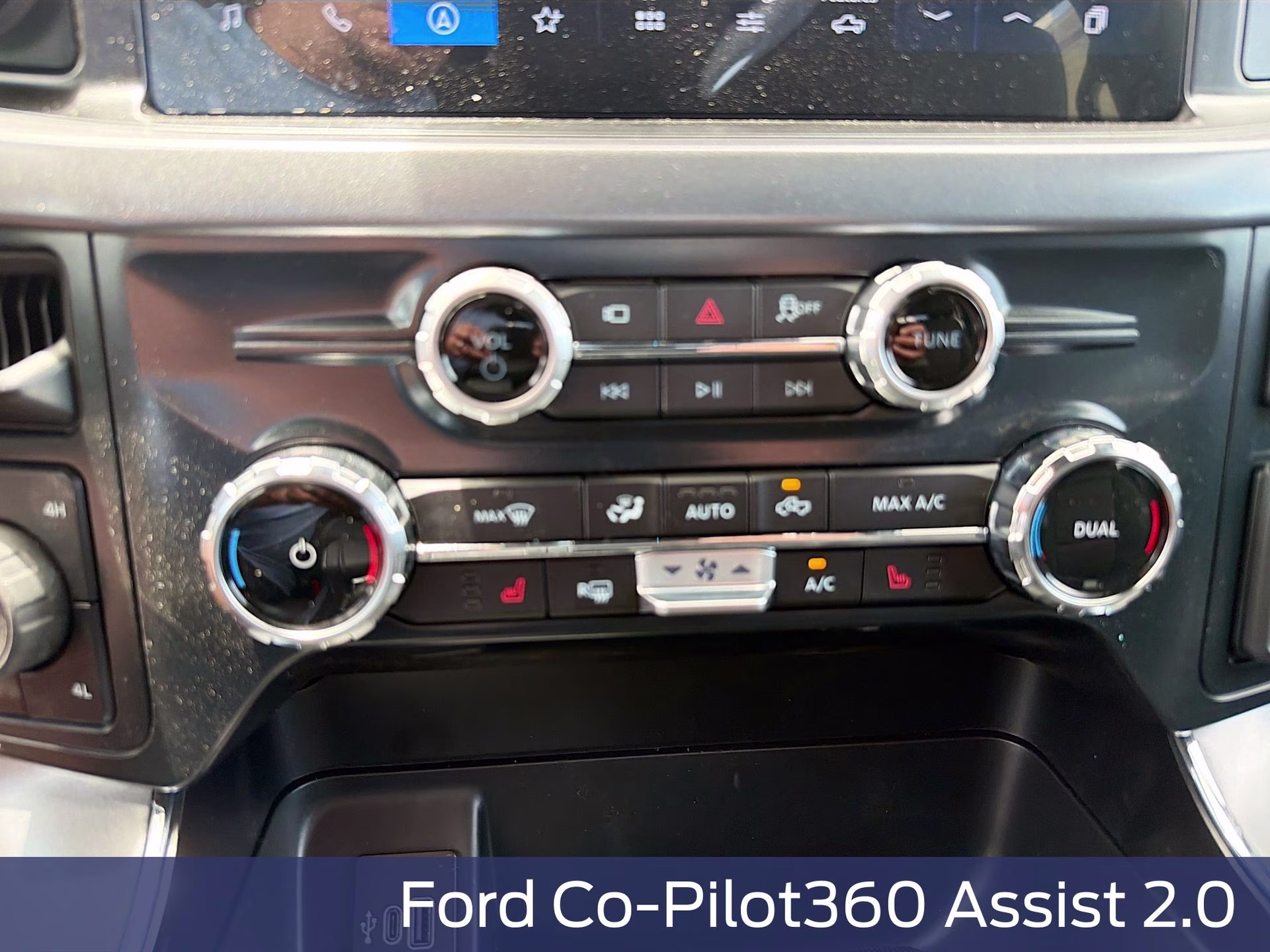 2026 Oxford White Ford F-150 XLT 4X4 Truck