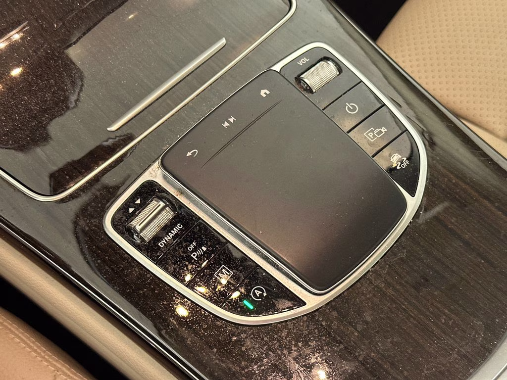 2021 Iridium Silver Metallic Mercedes-Benz GLC GLC 300 RWD SUV