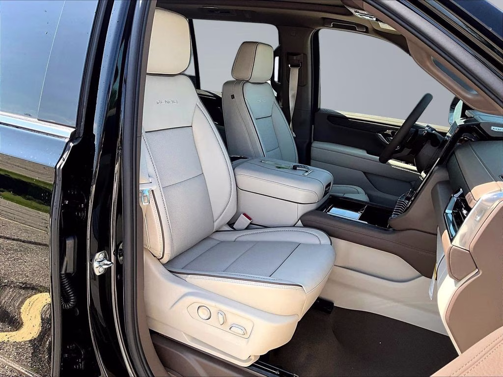 2026 Onyx Black GMC Yukon Denali 4X4 SUV