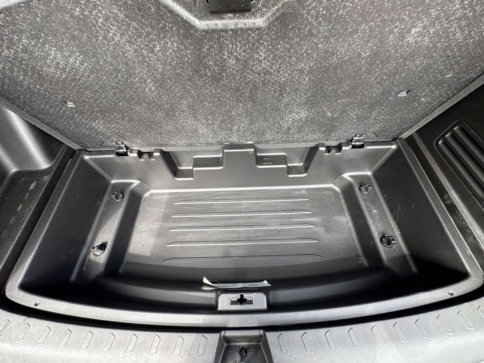 2023 Sterling Gray Metallic Chevrolet Traverse RS AWD SUV