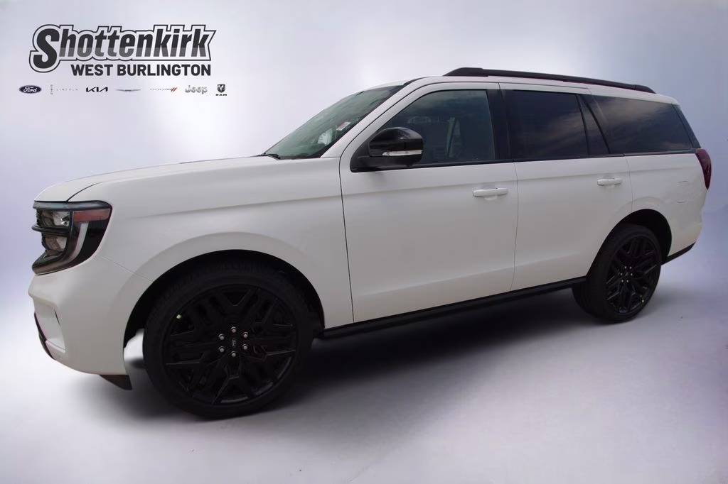 2027 White Ford Expedition Platinum 4X4 SUV