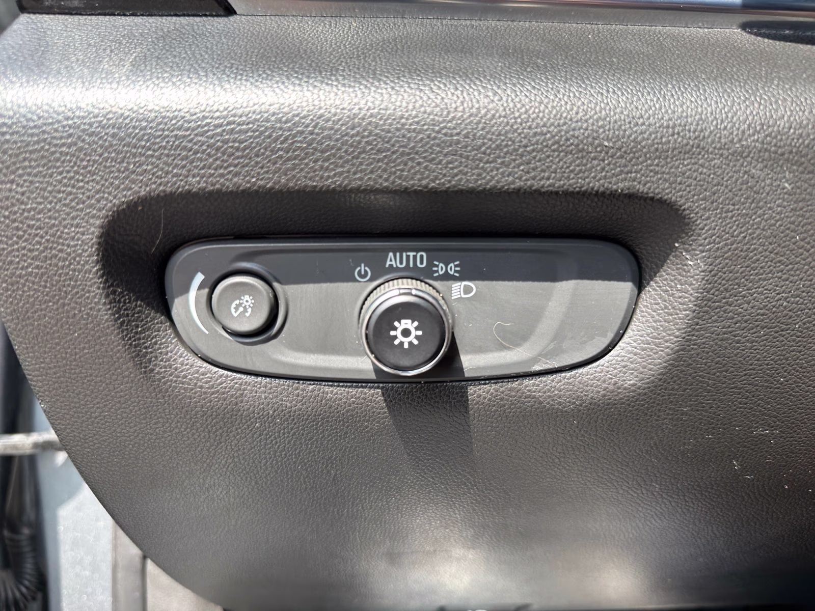 2023 Sterling Gray Metallic Chevrolet Traverse RS AWD SUV