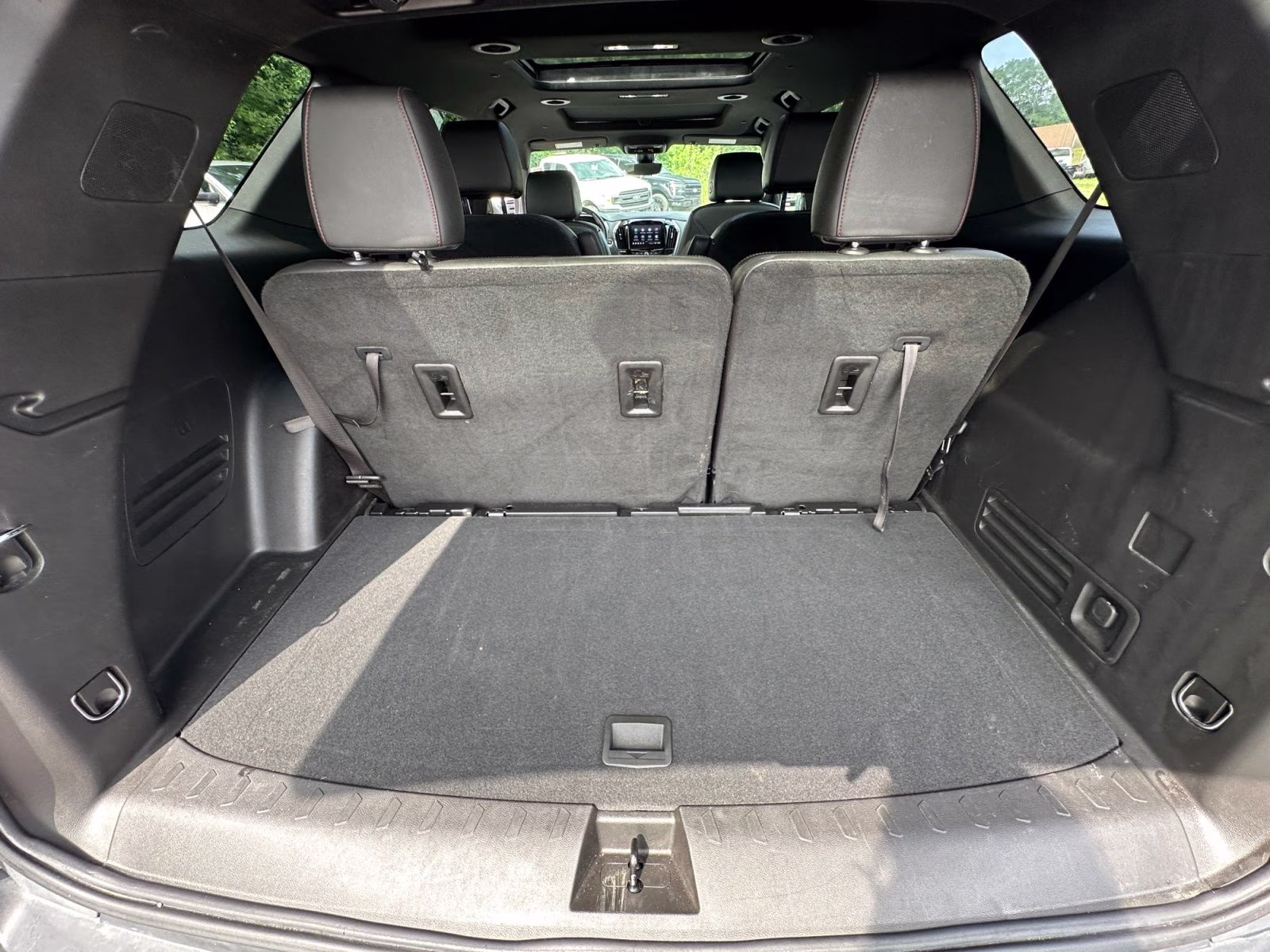 2023 Sterling Gray Metallic Chevrolet Traverse RS AWD SUV