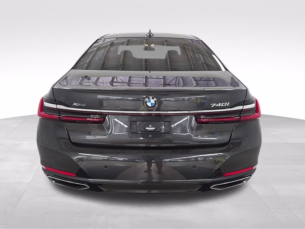 2022 Dark Graphite Metallic BMW 7 Series 740i xDrive AWD Sedan