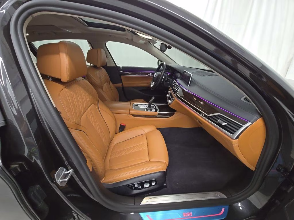 2022 Dark Graphite Metallic BMW 7 Series 740i xDrive AWD Sedan
