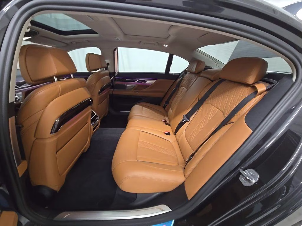 2022 Dark Graphite Metallic BMW 7 Series 740i xDrive AWD Sedan