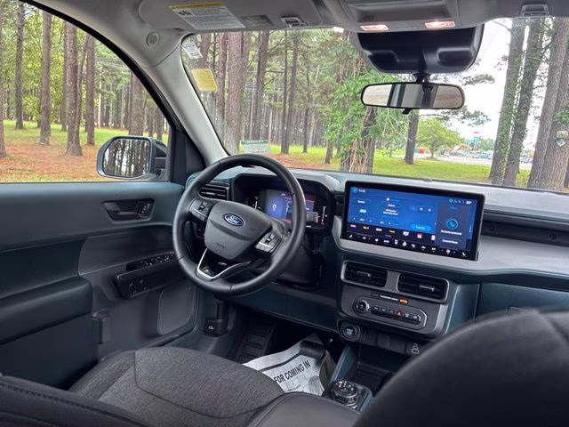 2025 Oxford White Ford Maverick XLT AWD Truck