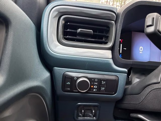 2025 Oxford White Ford Maverick XLT AWD Truck