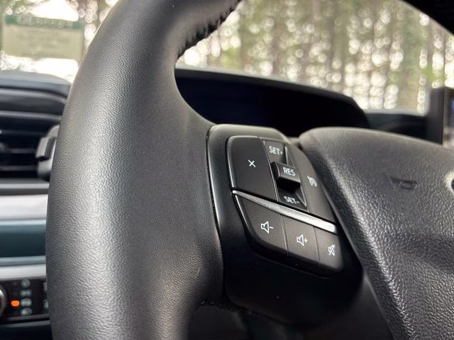 2025 Oxford White Ford Maverick XLT AWD Truck